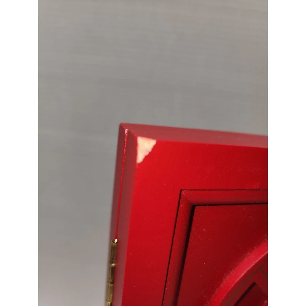 Vintage House‎ of Lloyd Red Christmas Wreath Photo Holder Door